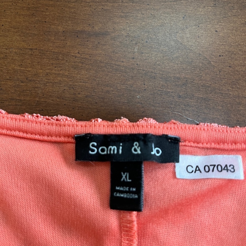 Sami & Jo coral coloured lace ladies top size X-Large - Picture 4 of 5